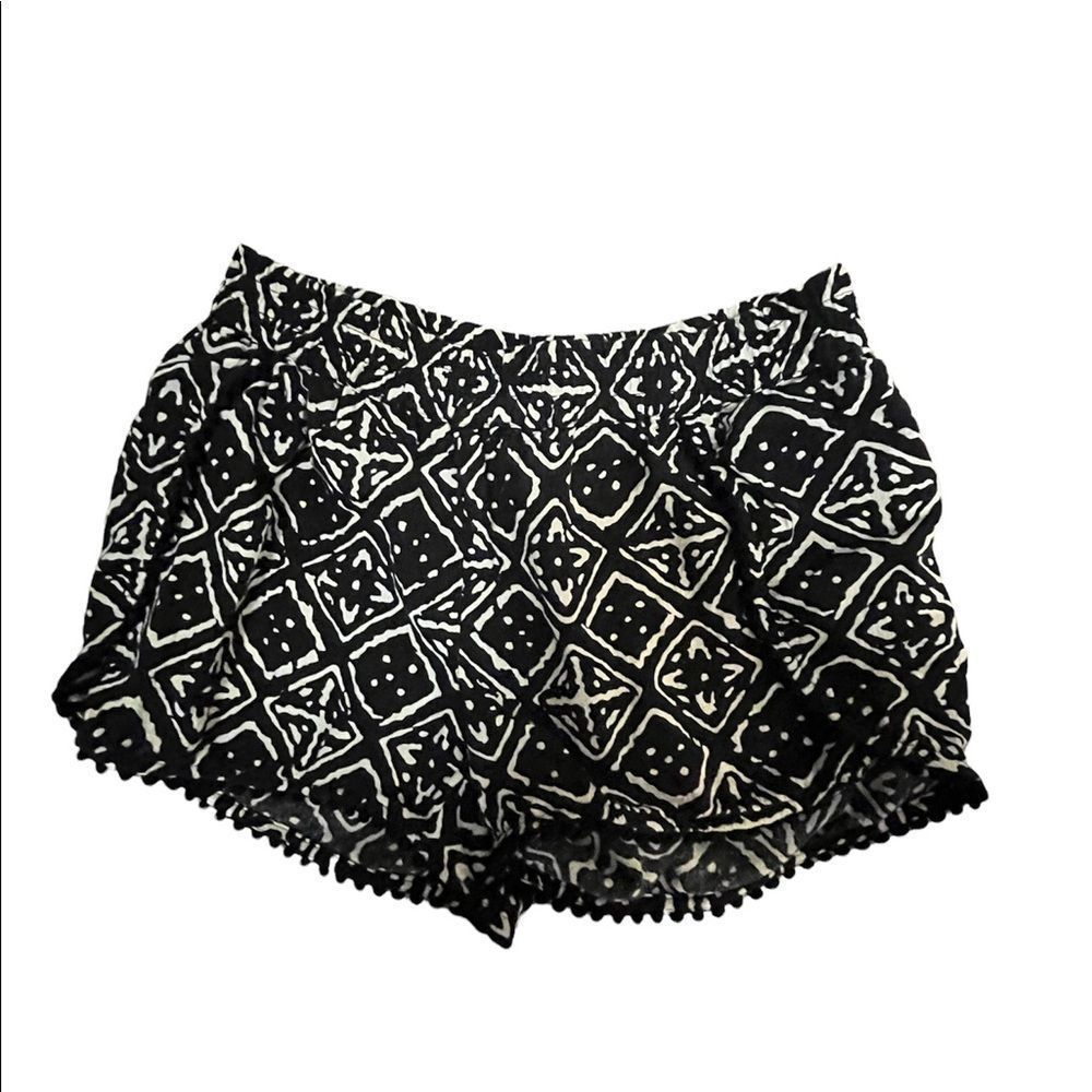 Madewell XS Pom shorts